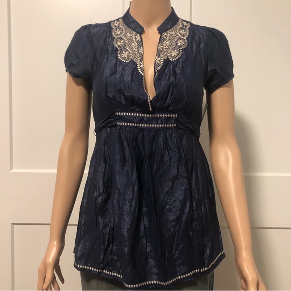 Premise Tops - Premise Studio Navy Blue Sheen White Lace Short Puffy Sleeves Top Blouse XS